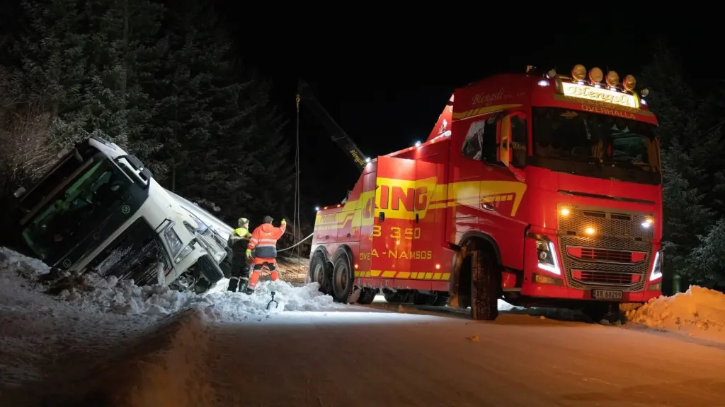 Ice Road Rescue