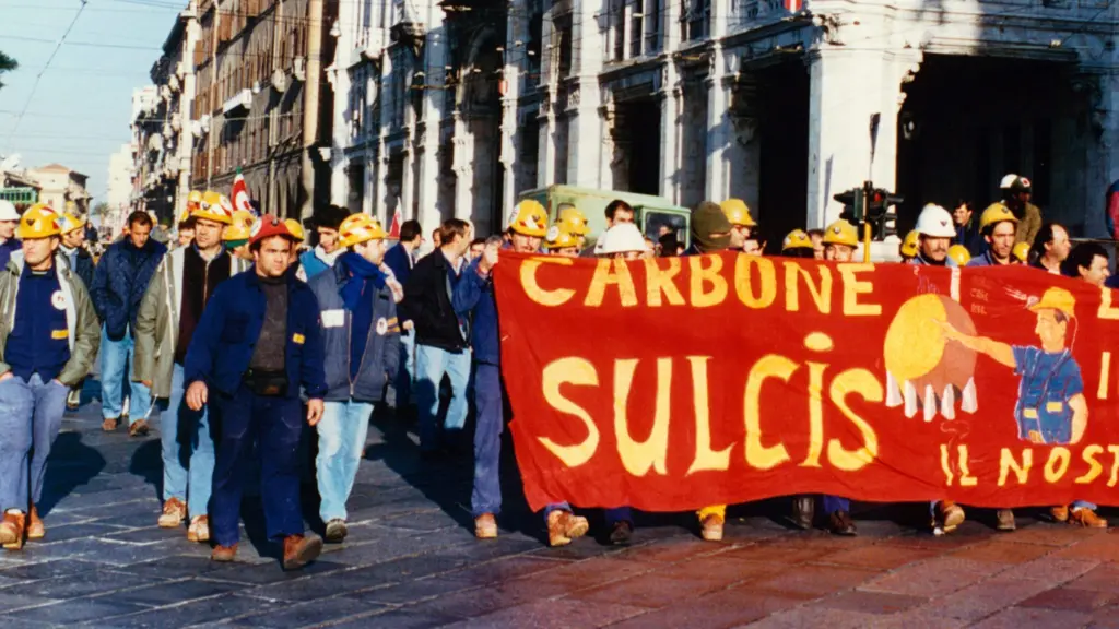 Uomini in marcia
