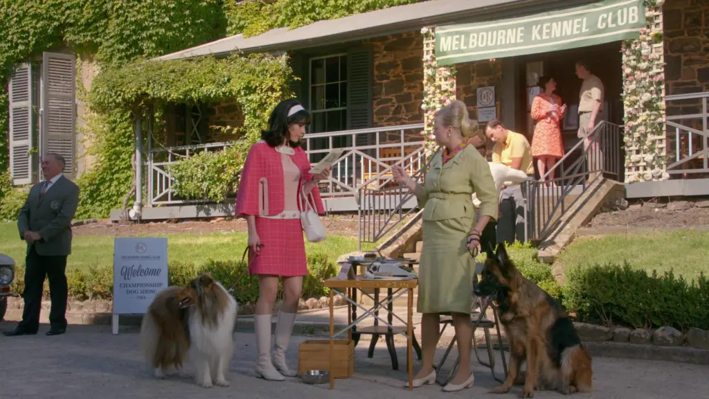 I casi della giovane Miss Fisher – Il misterioso caso del cane assassino